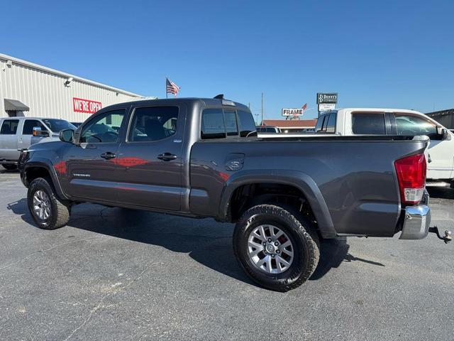 Photo of 2017 Magnetic Gray Metallic Toyota Tacoma