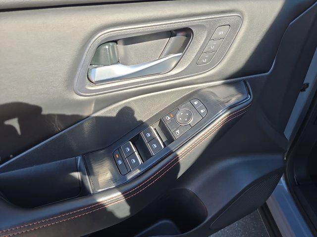 Photo of 2025 Boulder Gray Pearl Nissan Rogue