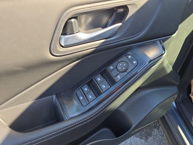 Photo of 2026 Gun Metallic Nissan Rogue
