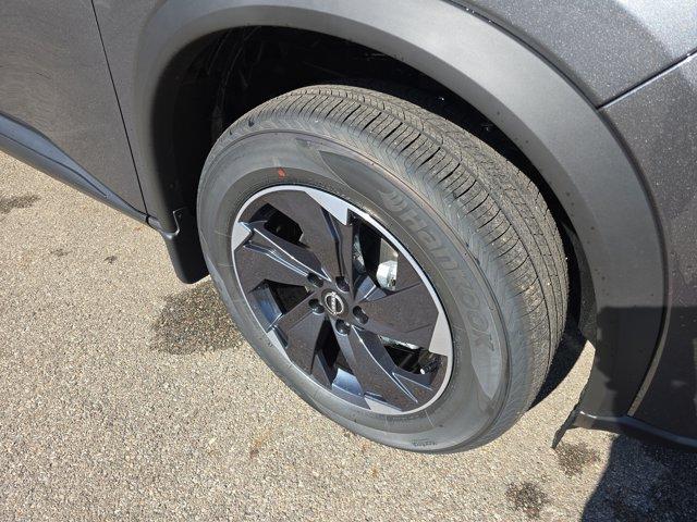 Photo of 2026 Gun Metallic Nissan Rogue