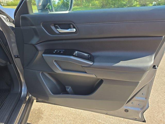 Photo of 2025 Gun Metallic Nissan Pathfinder