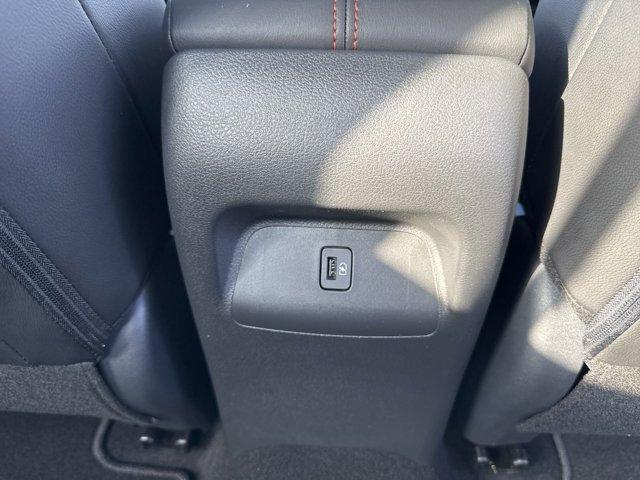 Photo of 2025 Electric Blue Metallic/Super Black Nissan Sentra