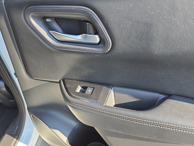 Photo of 2024 Everest White Pearl Nissan Rogue