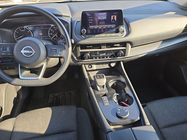 Photo of 2024 Everest White Pearl Nissan Rogue