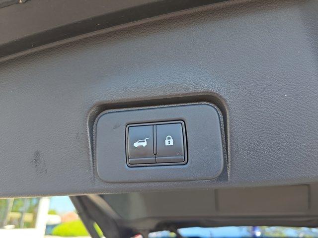 Photo of 2022 Caspian Blue Metallic Nissan Rogue