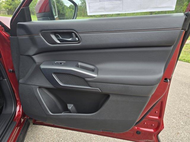 Photo of 2025 Scarlet Ember Tintcoat Nissan Pathfinder