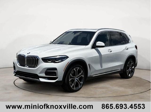 Photo of 2022 Alpine White BMW X5