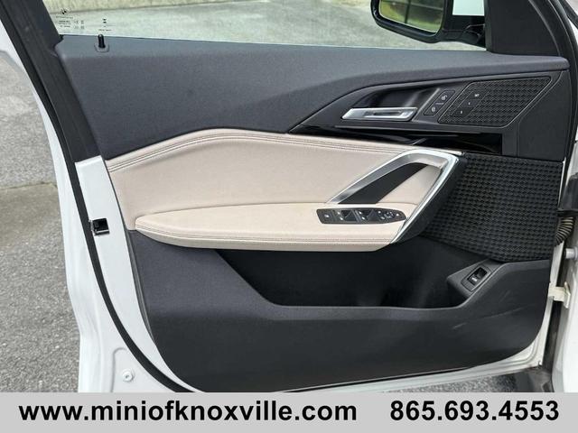 Photo of 2023 White BMW X1