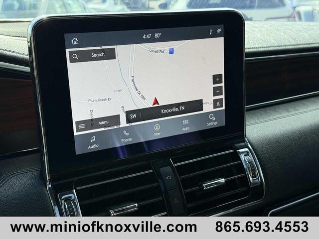Photo of 2020 Ceramic Pearl Lincoln Navigator