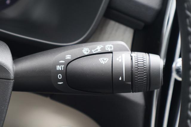 Photo of 2023 Gray Volvo XC40