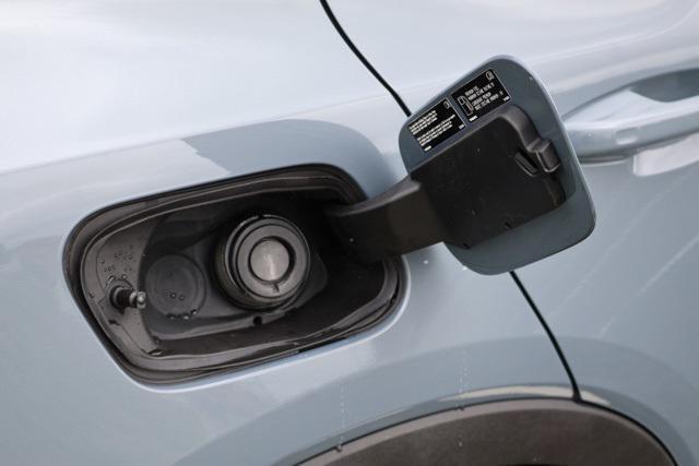 Photo of 2023 Gray Volvo XC40