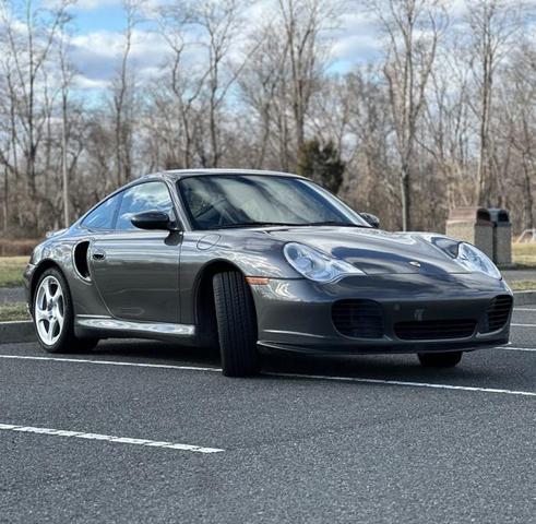 Photo of 2001 Gray Porsche 911