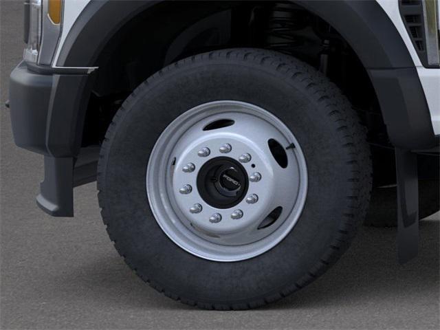 Photo of 2025 Oxford White Ford F-450
