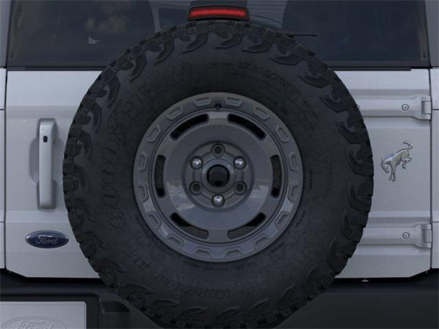 Photo of 2025 Oxford White Ford Bronco