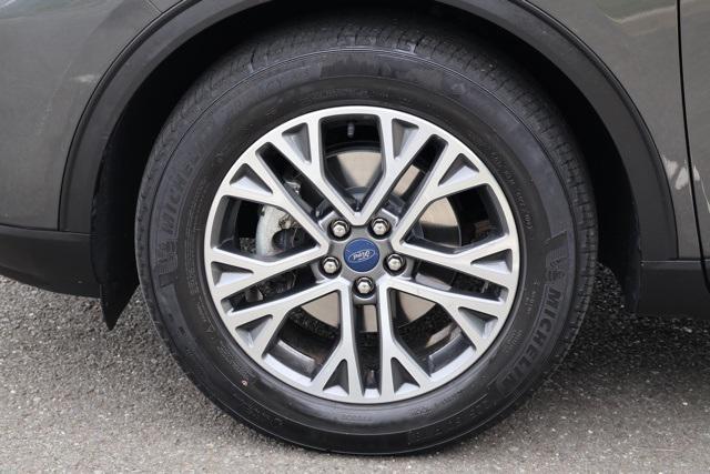 Photo of 2020 Magnetic Ford Escape
