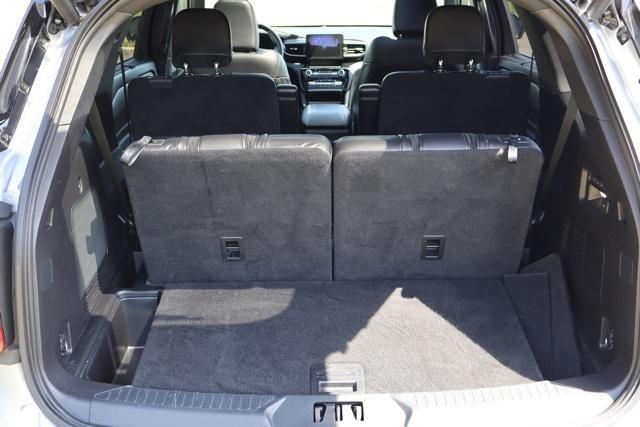 Photo of 2021 Silver Metallic Ford Explorer
