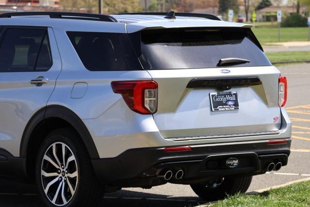 Photo of 2021 Silver Metallic Ford Explorer