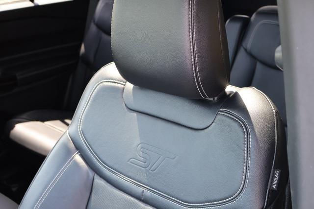 Photo of 2021 Silver Metallic Ford Explorer