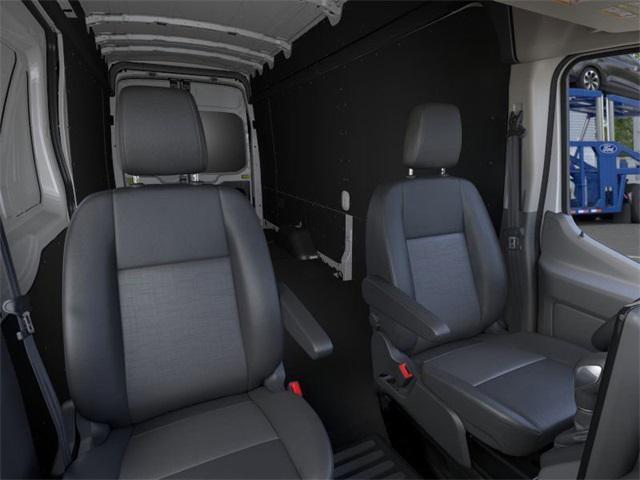 Photo of 2025 Oxford White Ford Transit-350