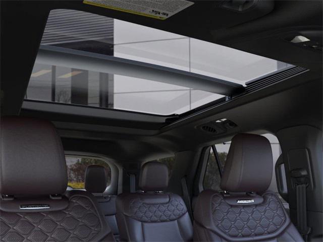 Photo of 2025 Carbonized Gray Metallic Ford Explorer