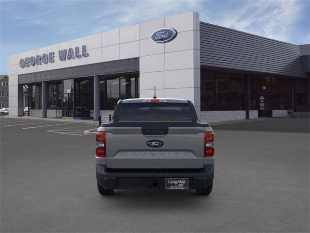 Photo of 2025 Carbonized Gray Metallic Ford Maverick