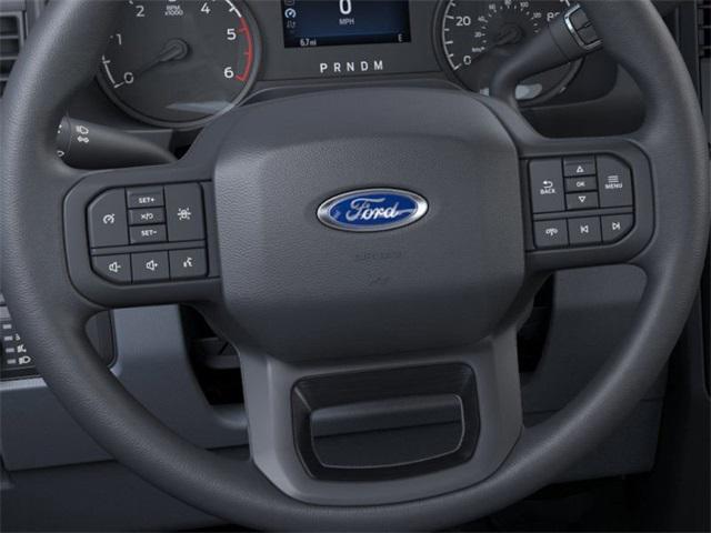 Photo of 2025 Oxford White Ford F-350