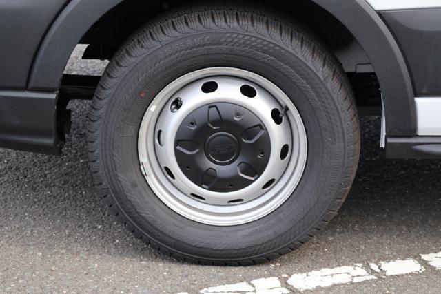 Photo of 2025 Oxford White Ford Transit-350