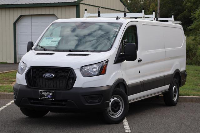 Photo of 2025 Oxford White Ford Transit-350