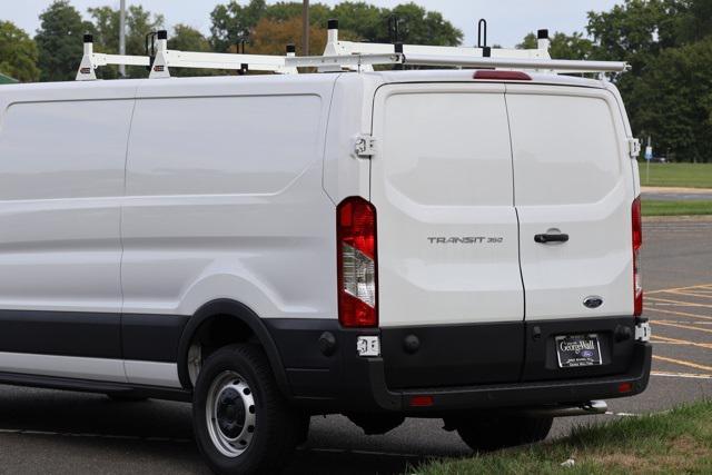 Photo of 2025 Oxford White Ford Transit-350
