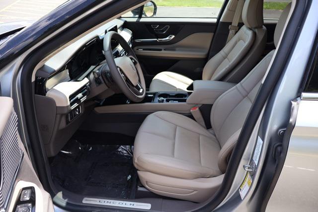 Photo of 2022 Radiance Metallic Lincoln Corsair