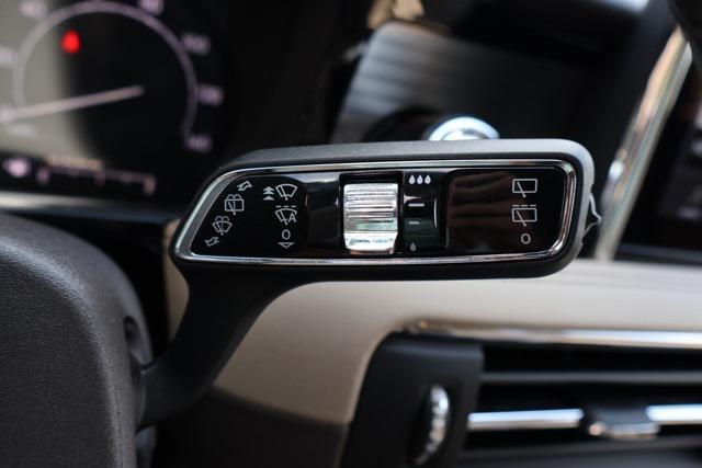 Photo of 2022 Radiance Metallic Lincoln Corsair