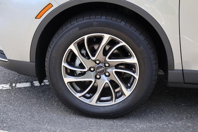 Photo of 2022 Radiance Metallic Lincoln Corsair