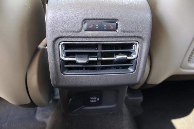Photo of 2022 Radiance Metallic Lincoln Corsair