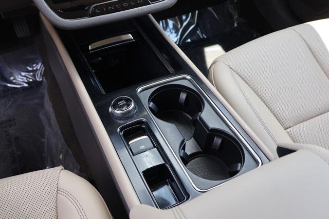 Photo of 2022 Radiance Metallic Lincoln Corsair
