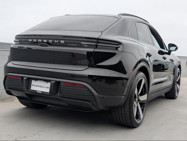 Photo of 2025 Black Porsche Macan