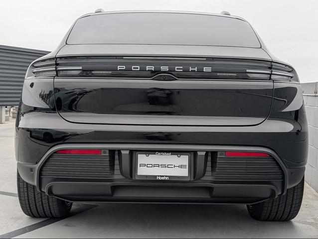 Photo of 2025 Black Porsche Macan