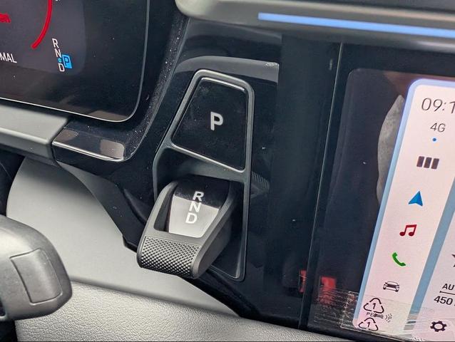 Photo of 2025 Black Porsche Macan