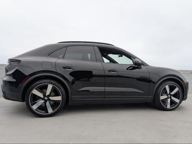 Photo of 2025 Black Porsche Macan
