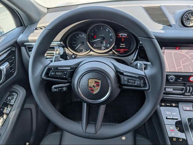 Photo of 2025 Silver Porsche Macan