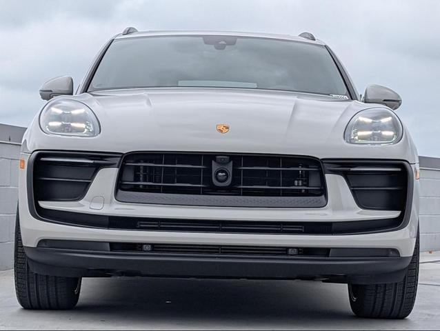 Photo of 2025 Gray Porsche Macan