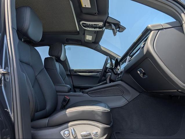 Photo of 2025 Gray Porsche Macan