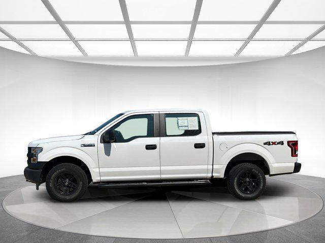 Photo of 2015 Oxford White Ford F-150