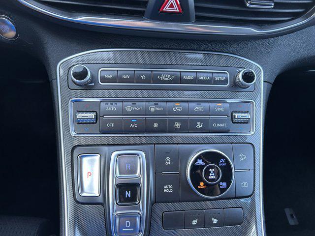 Photo of 2023 Shimmering Silver Hyundai SANTA FE