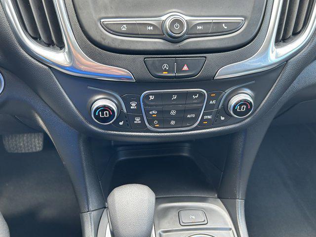 Photo of 2022 Mosaic Black Metallic Chevrolet Equinox