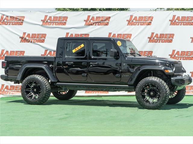 2024 Jeep Gladiator