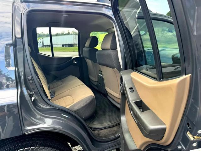 Photo of 2005 Granite Clearcoat Metallic Nissan Xterra