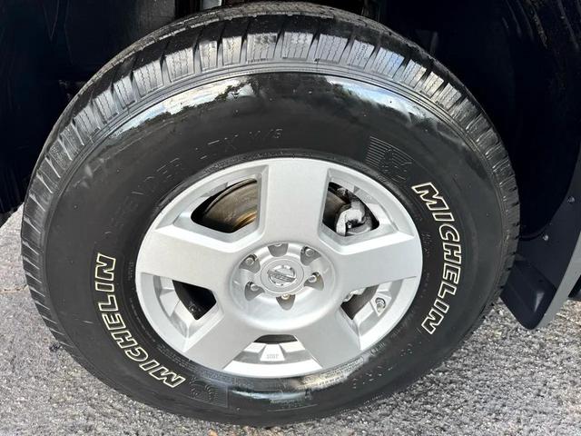 Photo of 2005 Granite Clearcoat Metallic Nissan Xterra