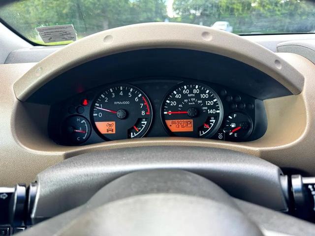 Photo of 2005 Granite Clearcoat Metallic Nissan Xterra