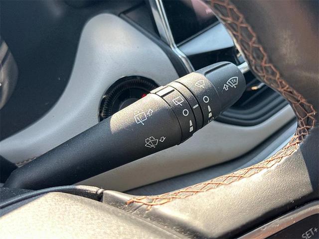 Photo of 2022 Granite Crystal Metallic Clearcoat Jeep Compass