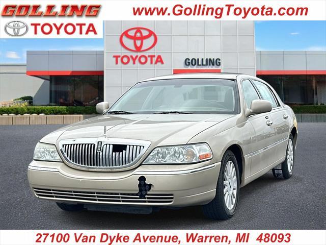 2005 Lincoln Town Car